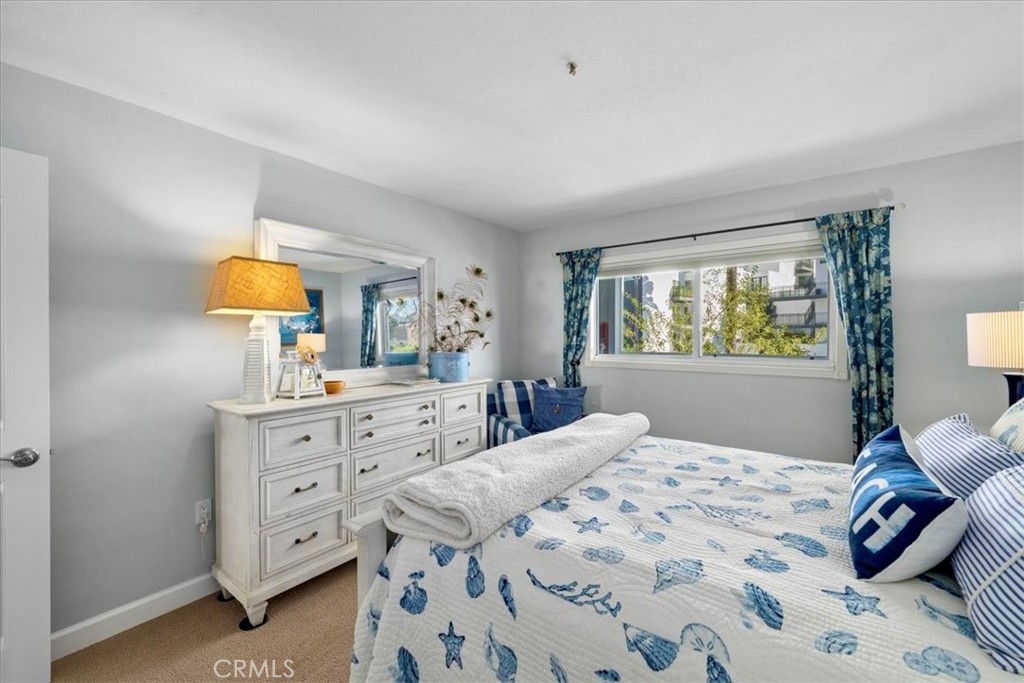 615 Esplanade 504