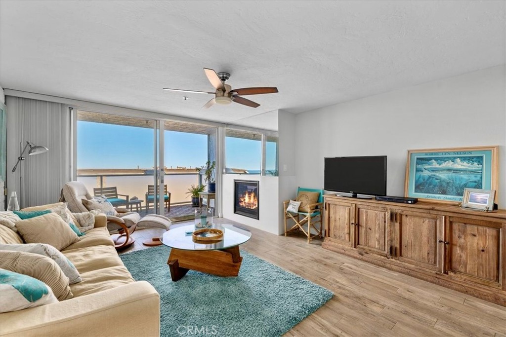 615 Esplanade 504