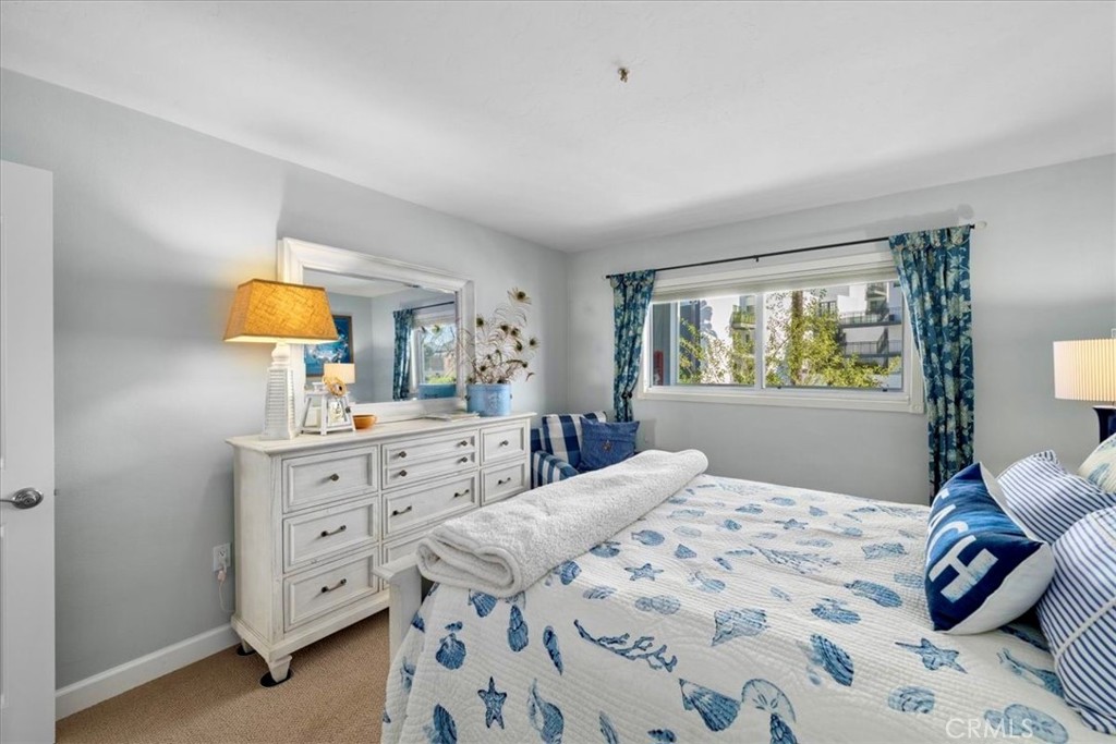 615 Esplanade 504
