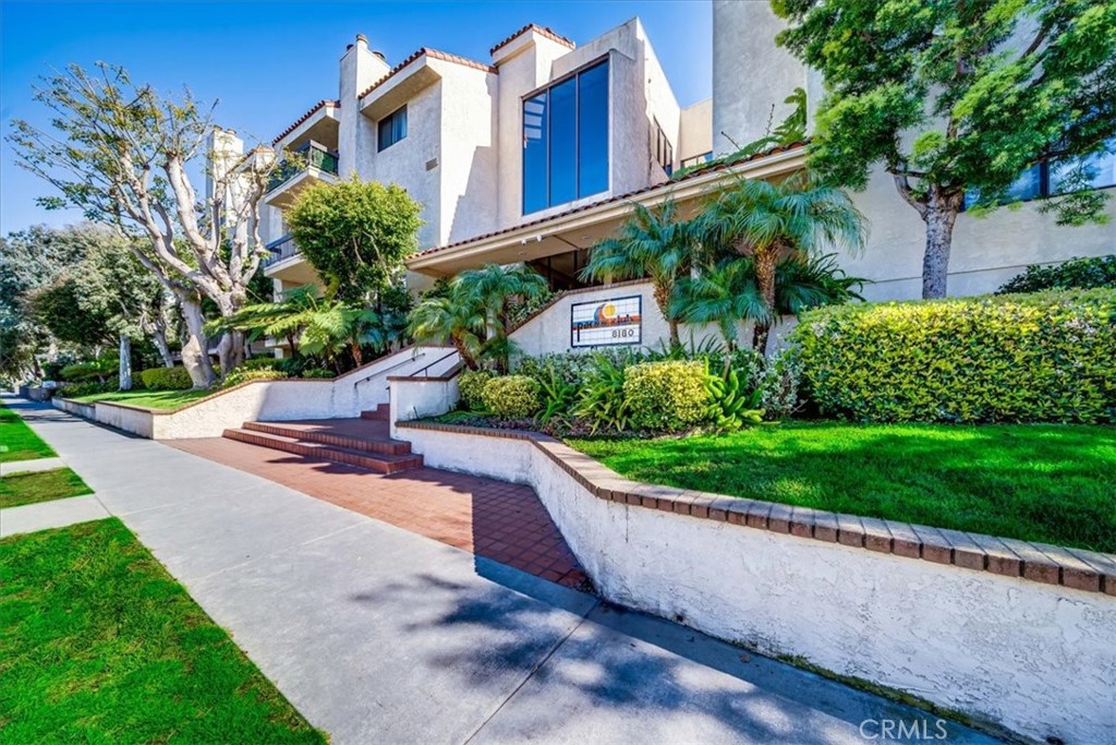 8180 Manitoba Street 302