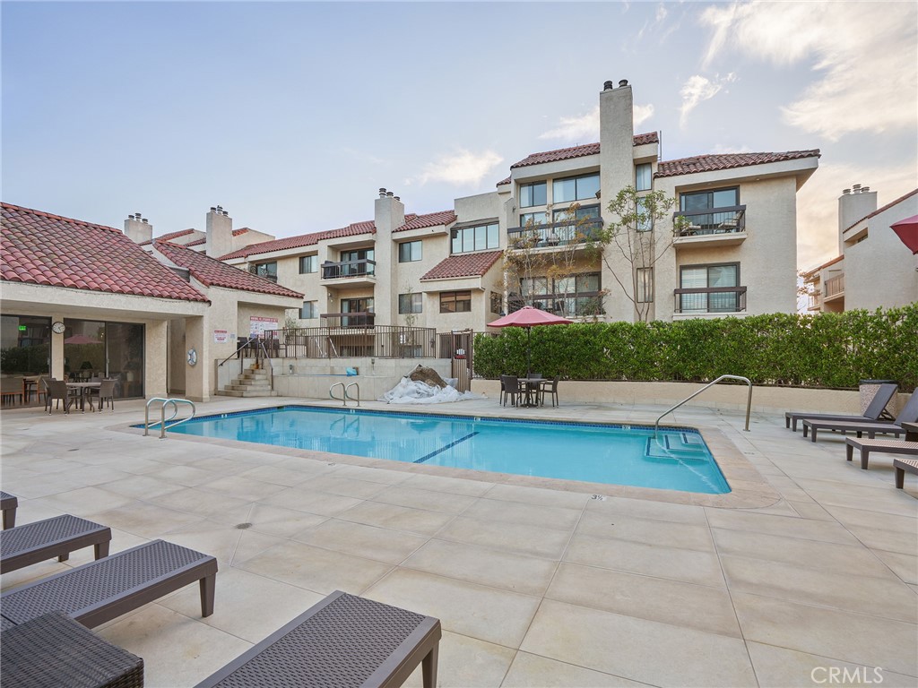 8180 Manitoba Street 302