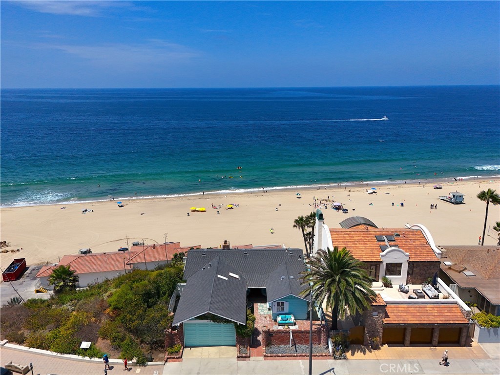 809 Esplanade