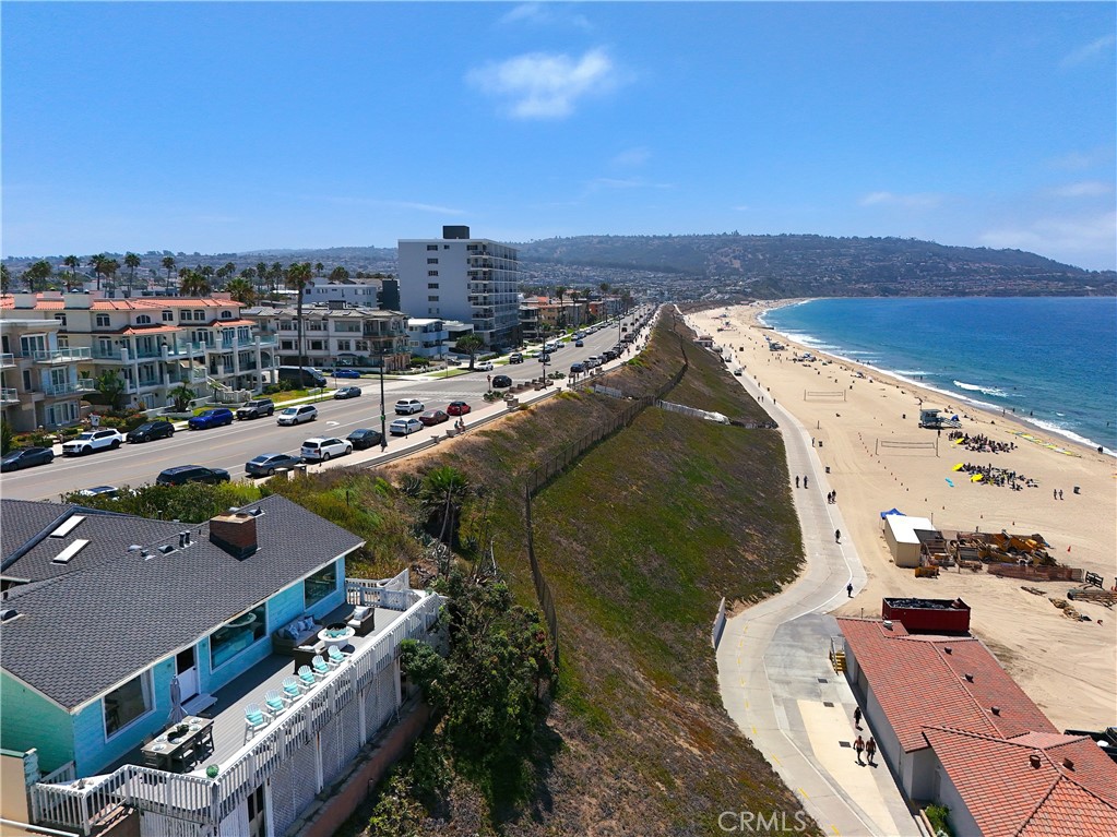 809 Esplanade