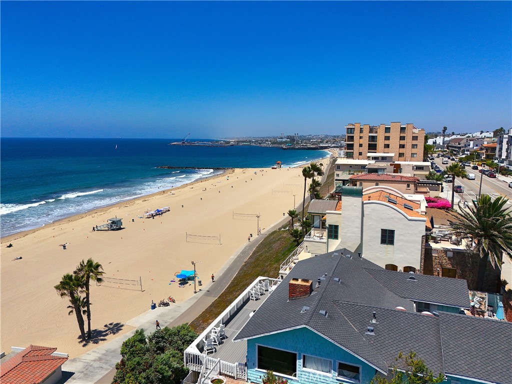 809 Esplanade