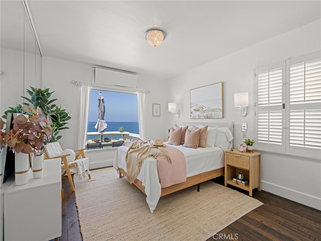 809 Esplanade