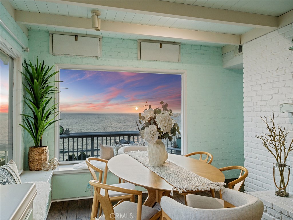 809 Esplanade