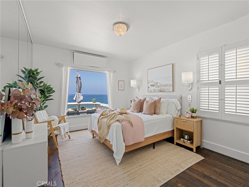 809 Esplanade