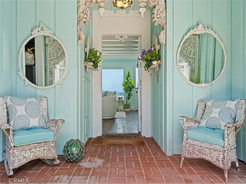 809 Esplanade