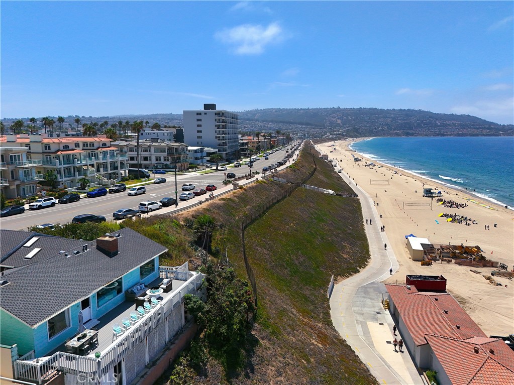 809 Esplanade
