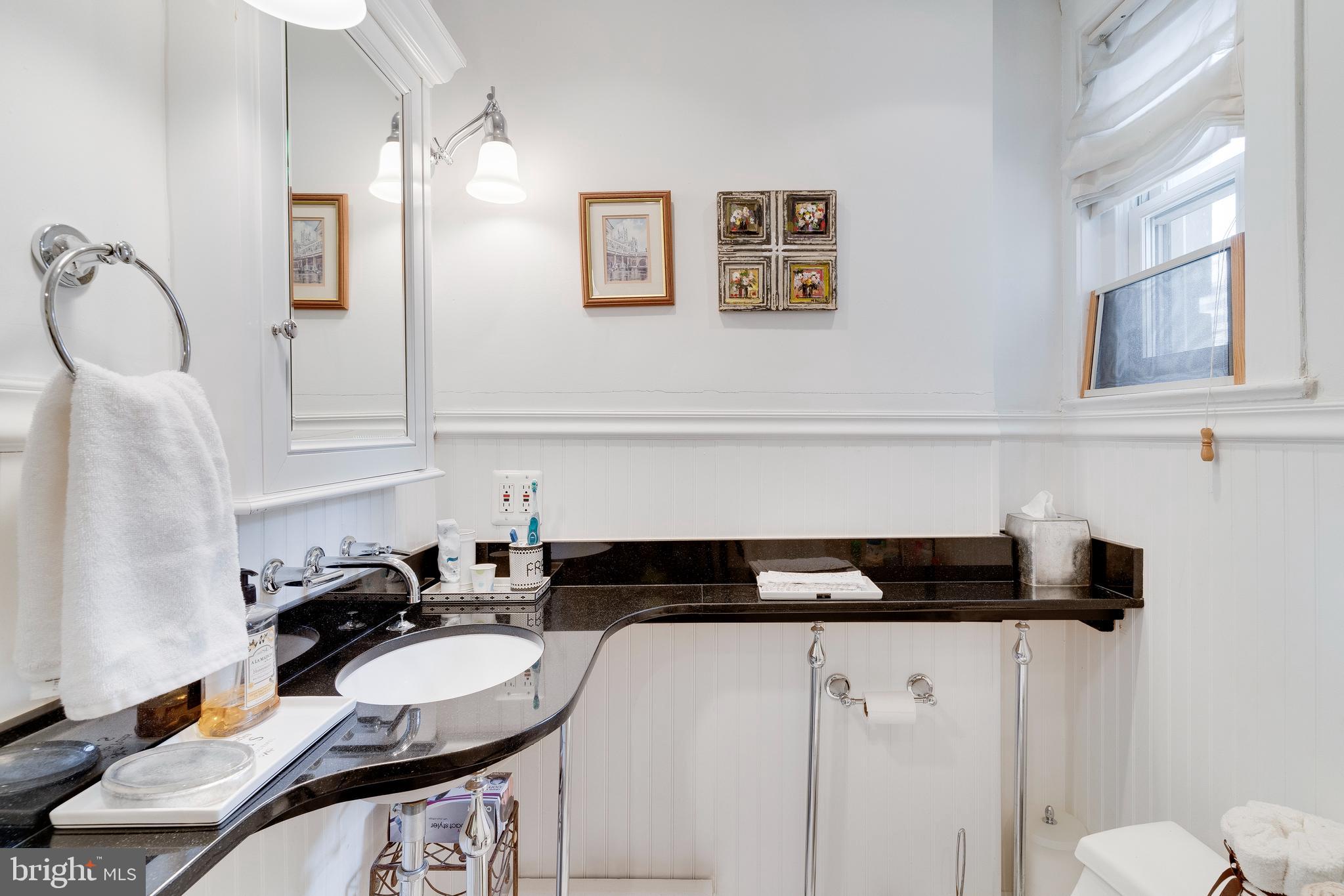 1026 16th St NW #405