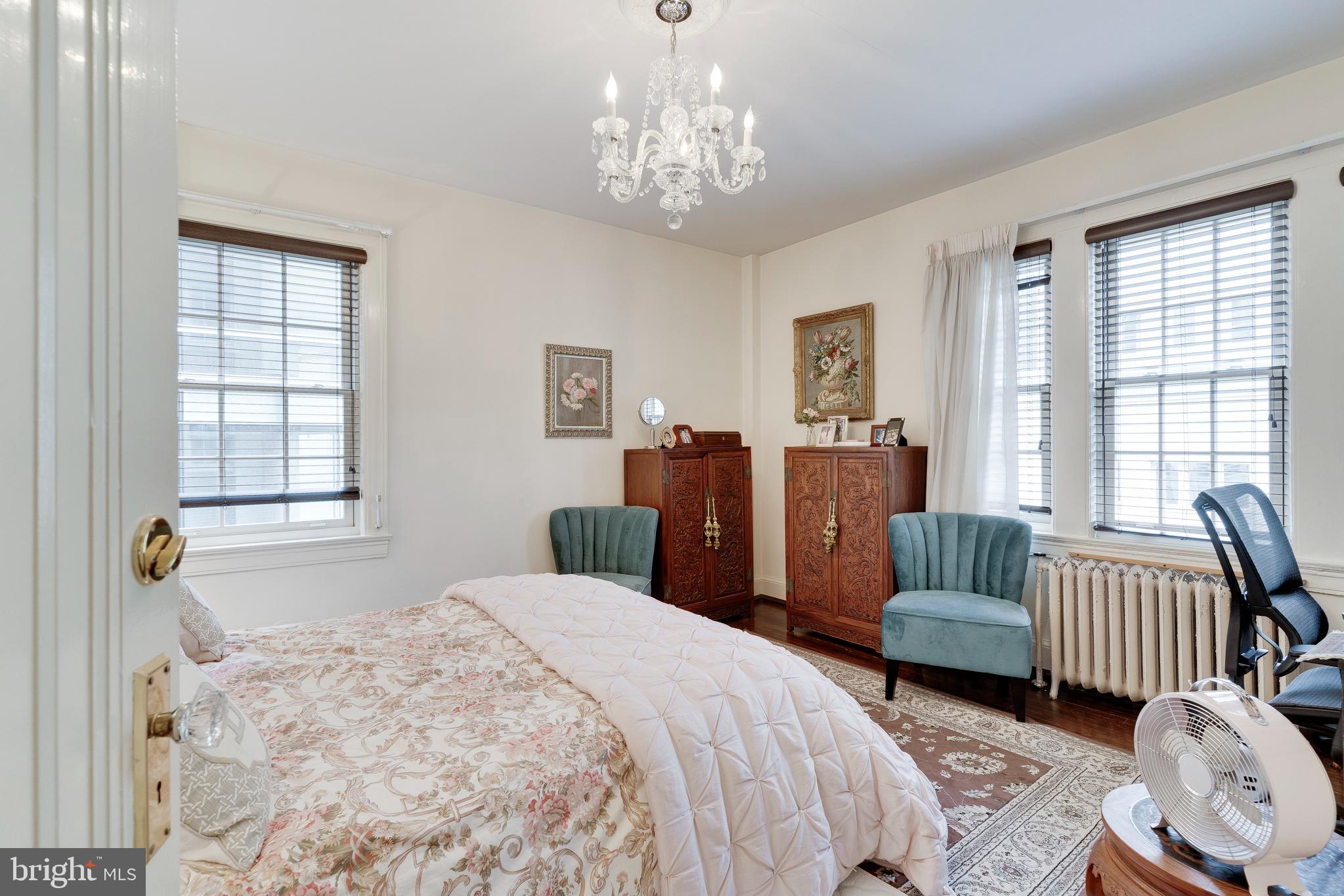 1026 16th St NW #405