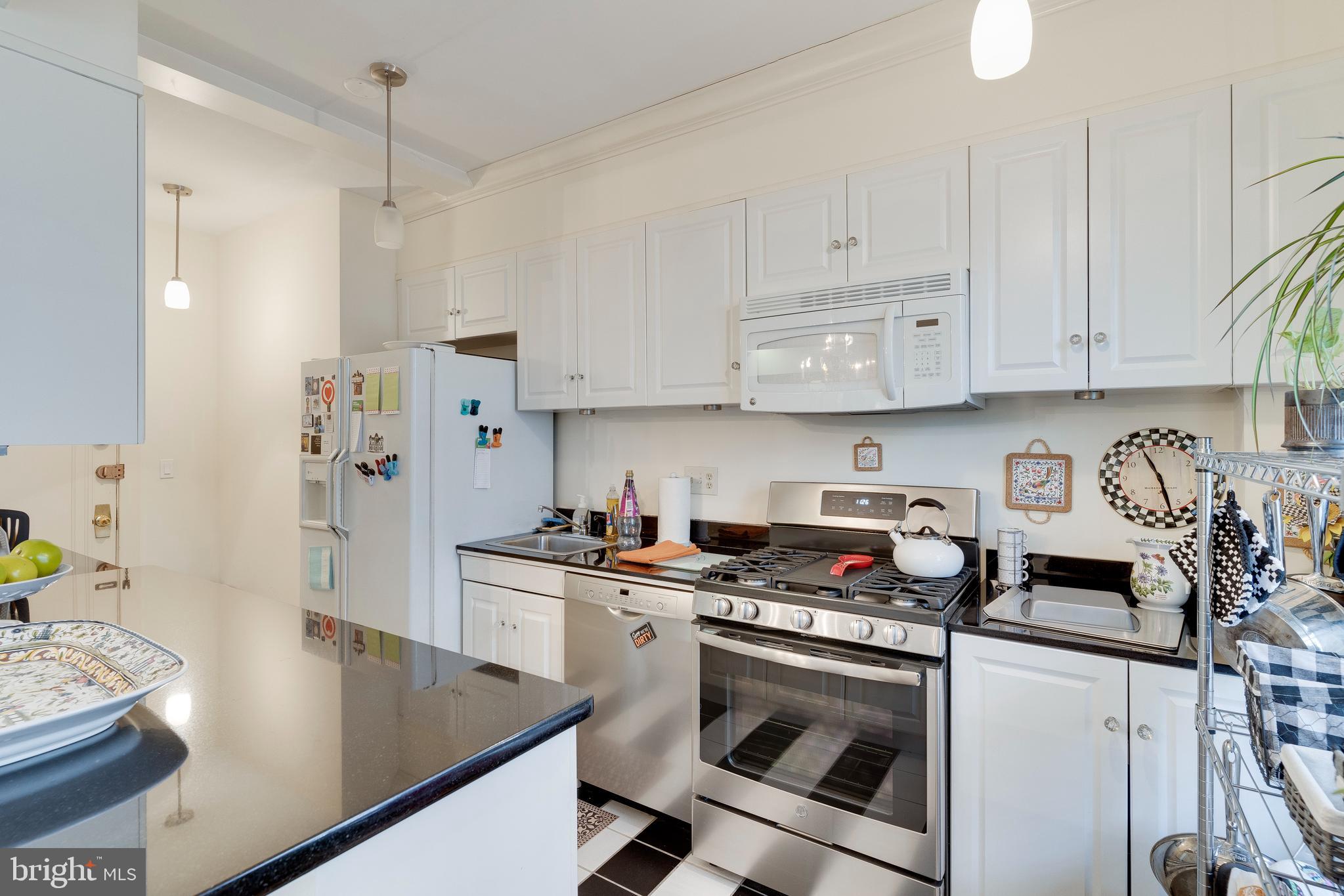 1026 16th St NW #405