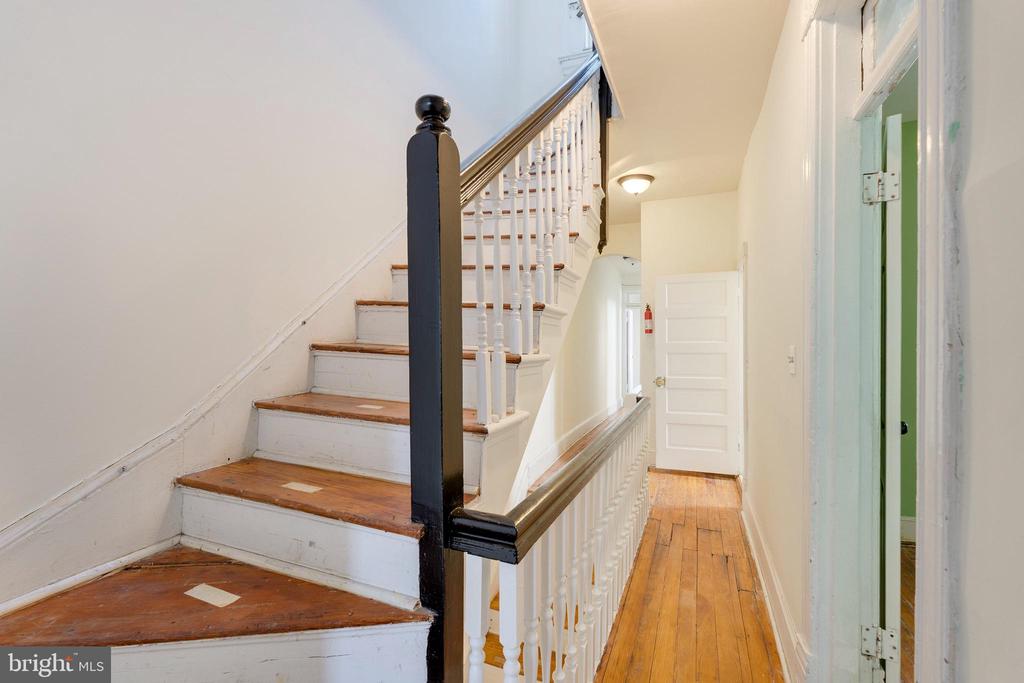 1230 Euclid St NW