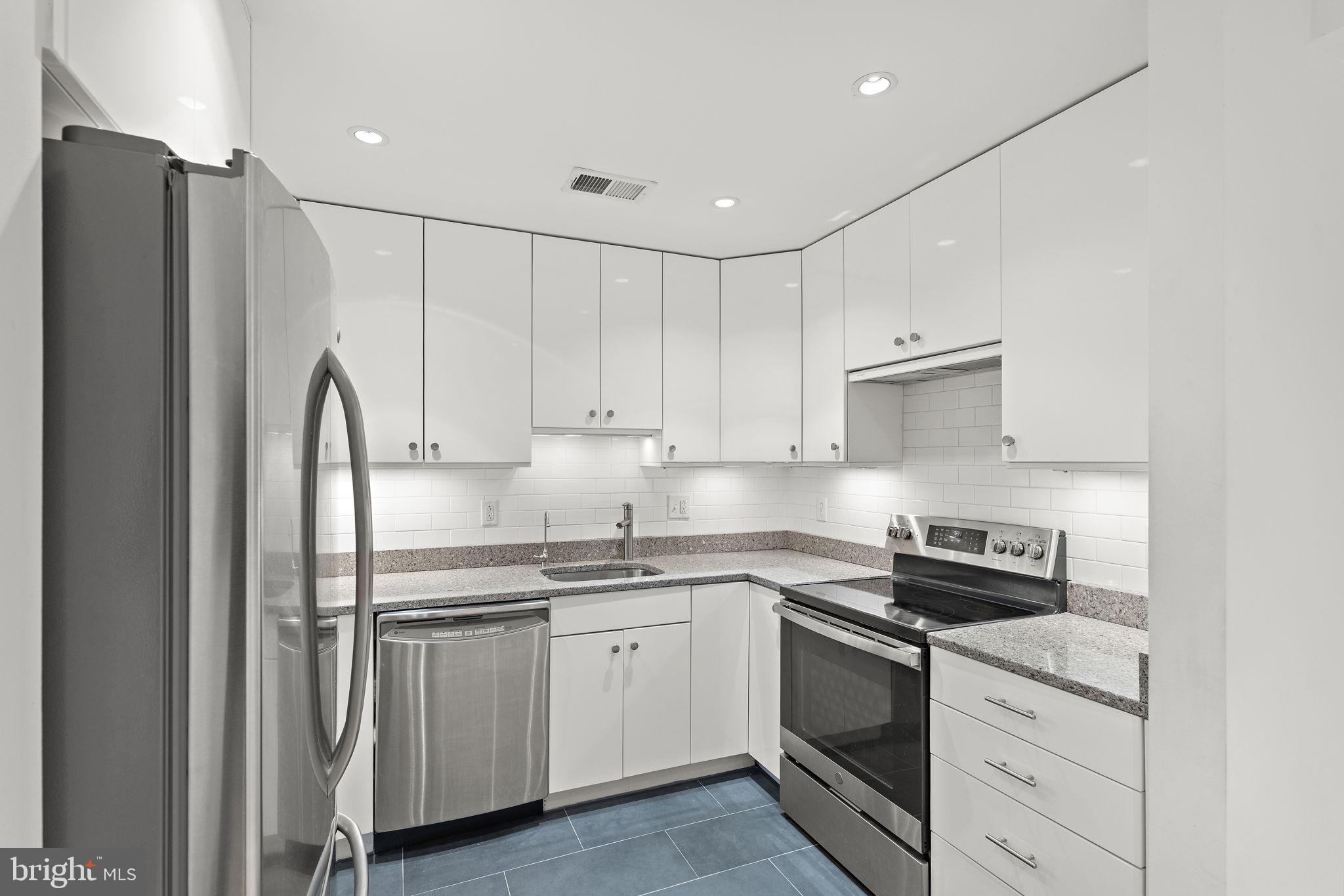 2630 ADAMS MILL ROAD NW T06