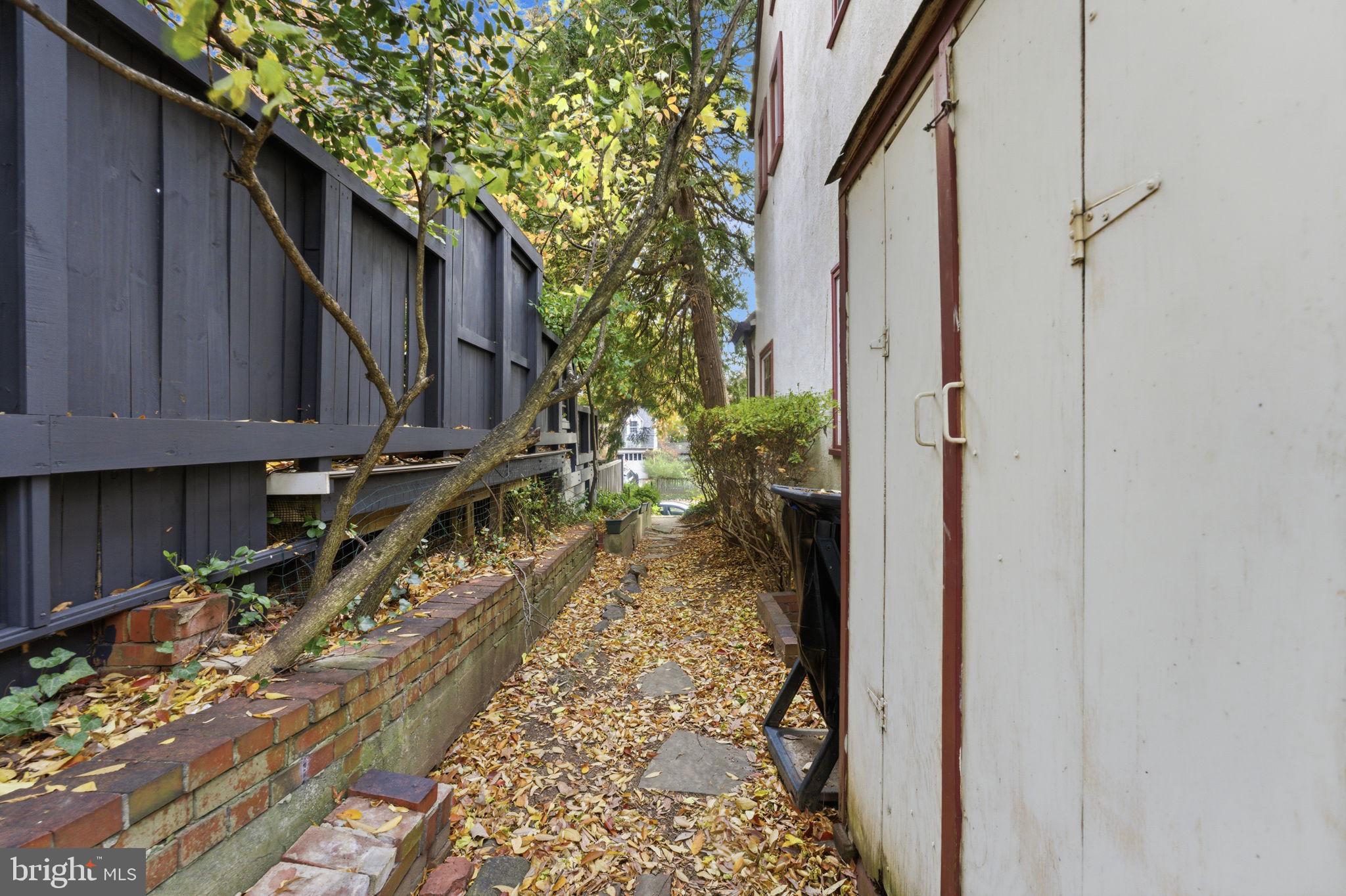 4607 VAN NESS STREET NW