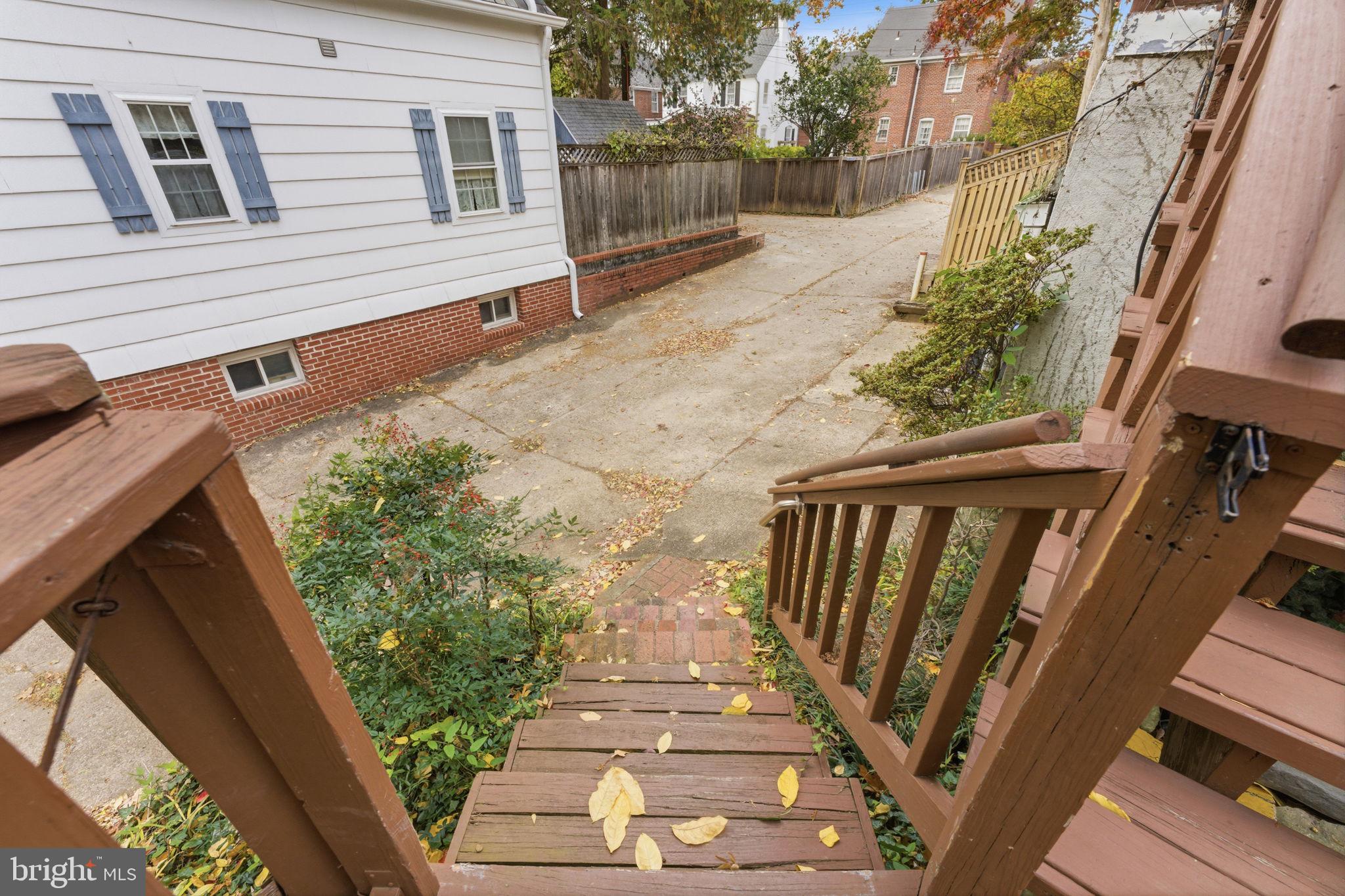 4607 VAN NESS STREET NW