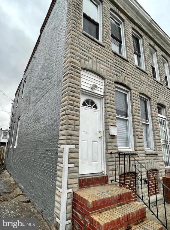 401 S MOUNT STREET