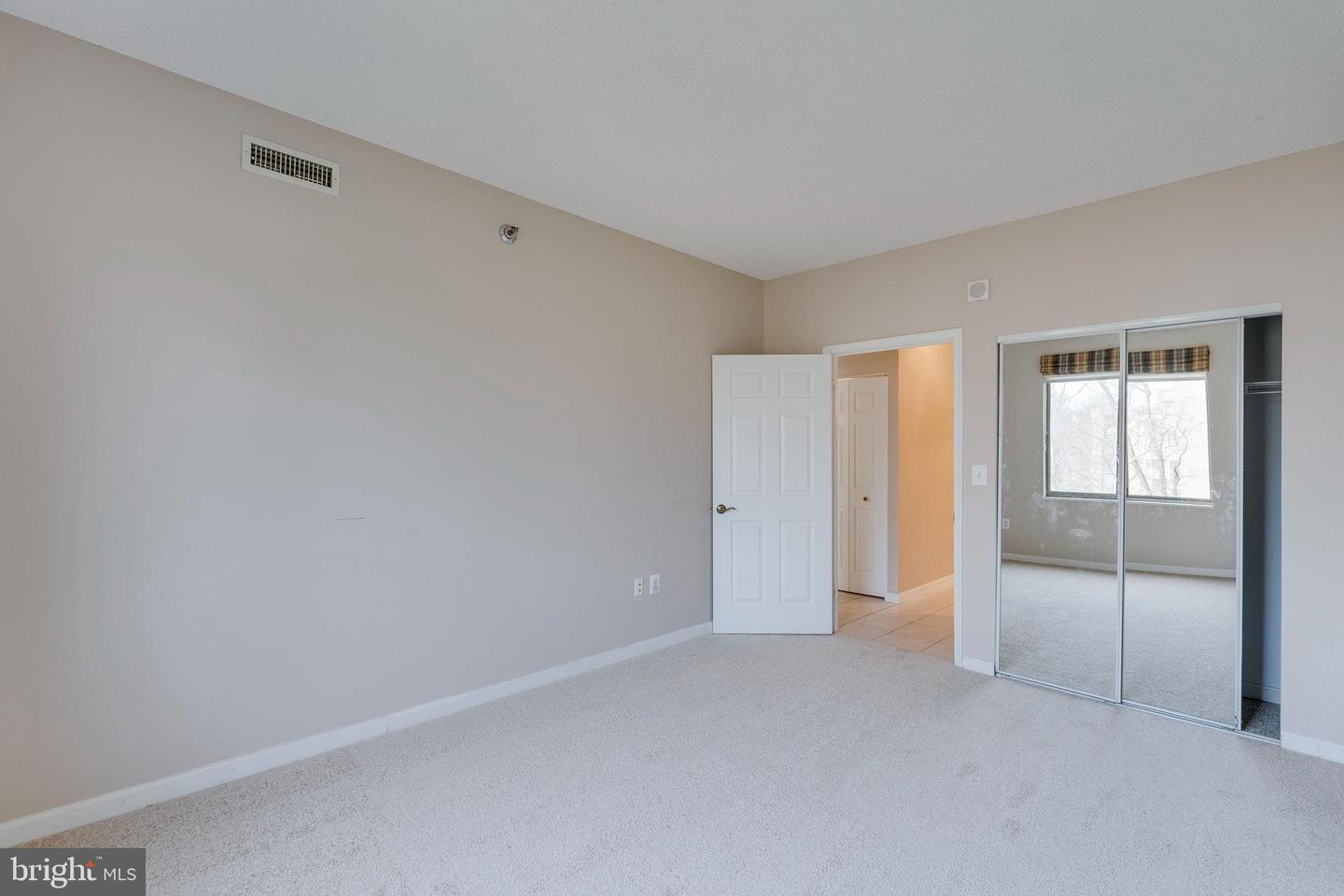 3005 S Leisure World Blvd S #307