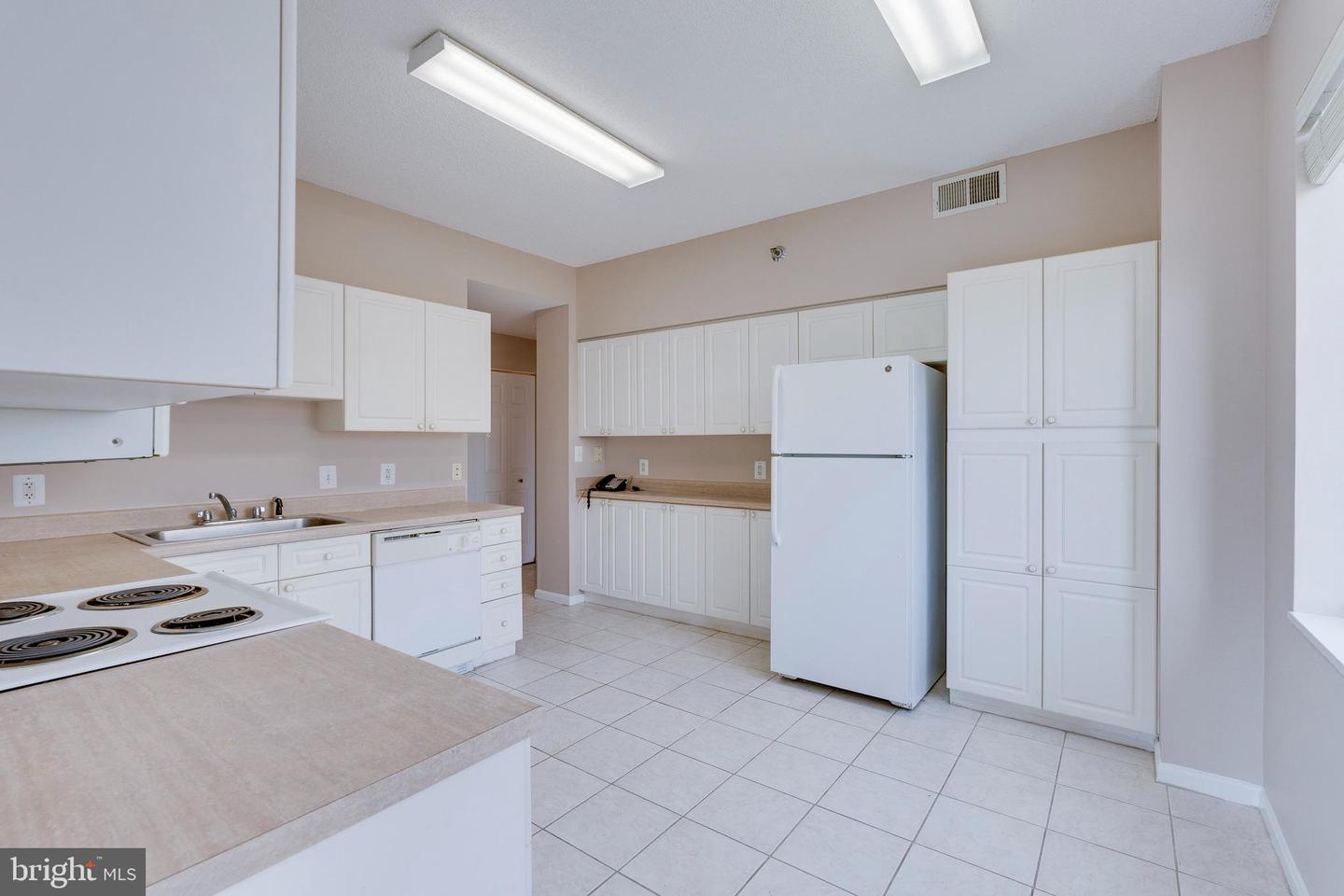 3005 S Leisure World Blvd S #307