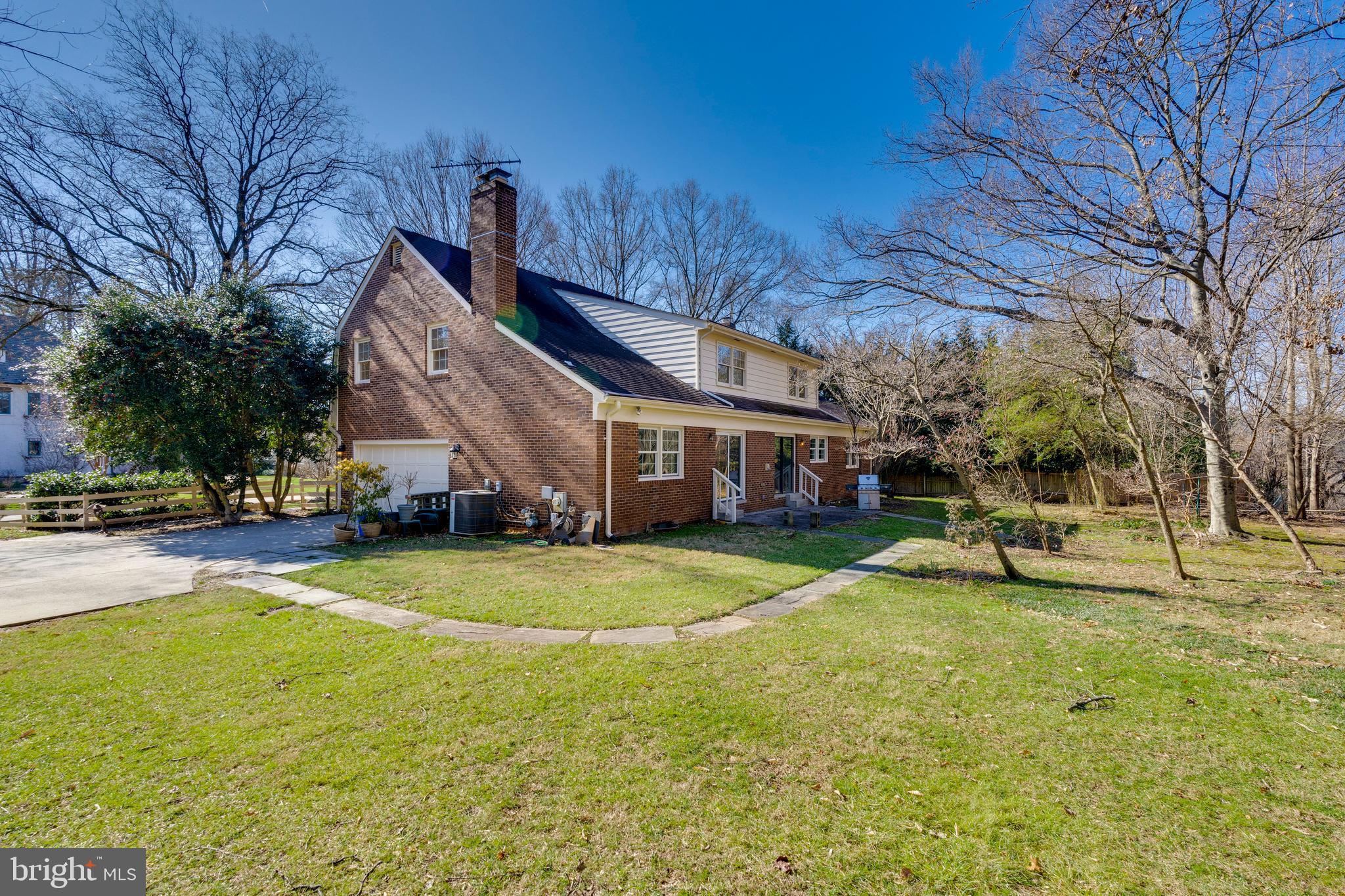 11816 Danville Dr