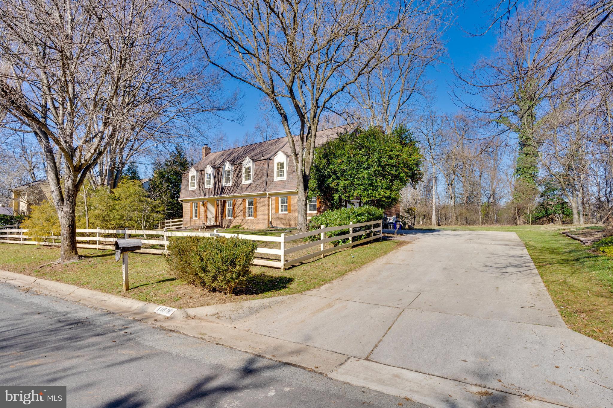 11816 Danville Dr