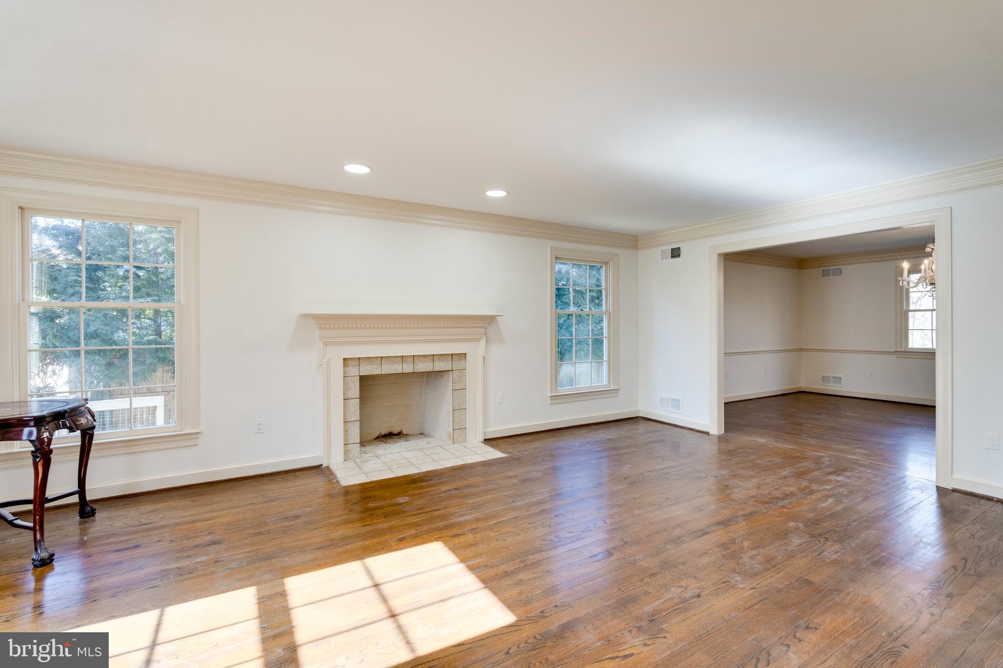 11816 Danville Dr