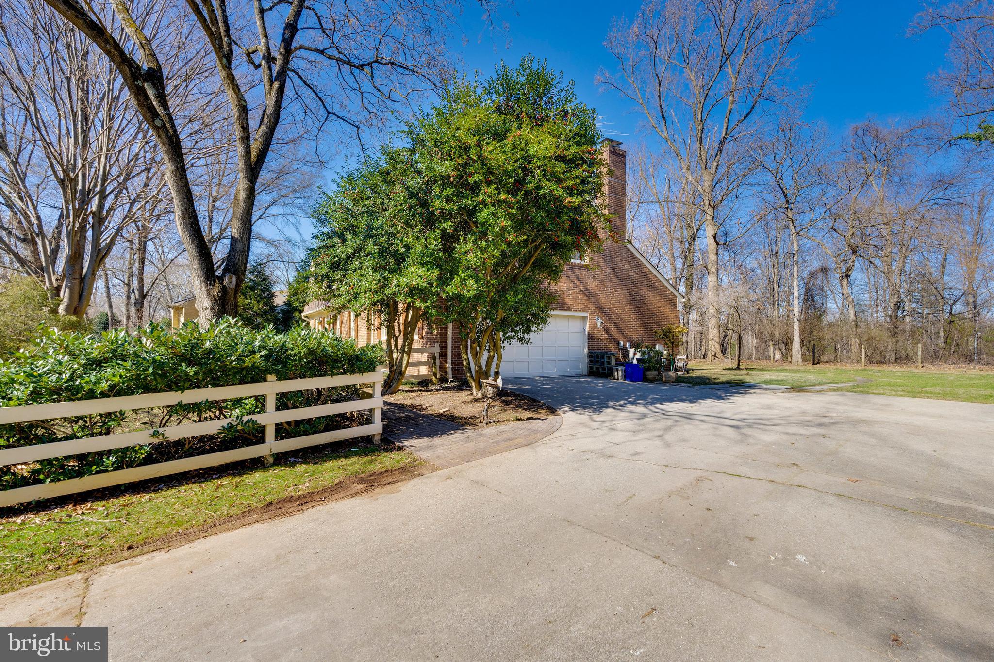 11816 Danville Dr