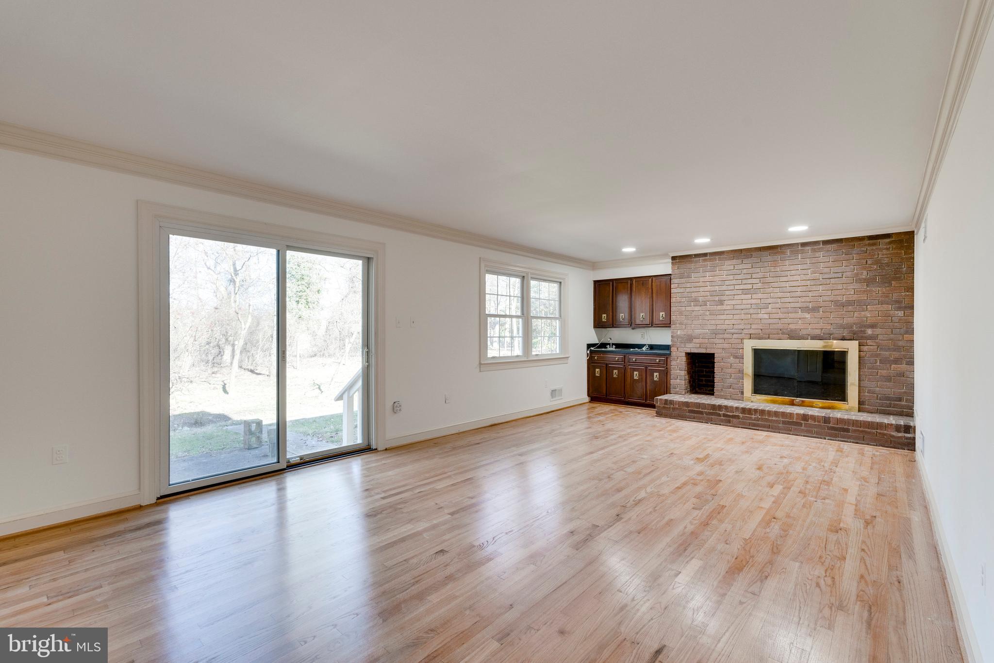 11816 Danville Dr