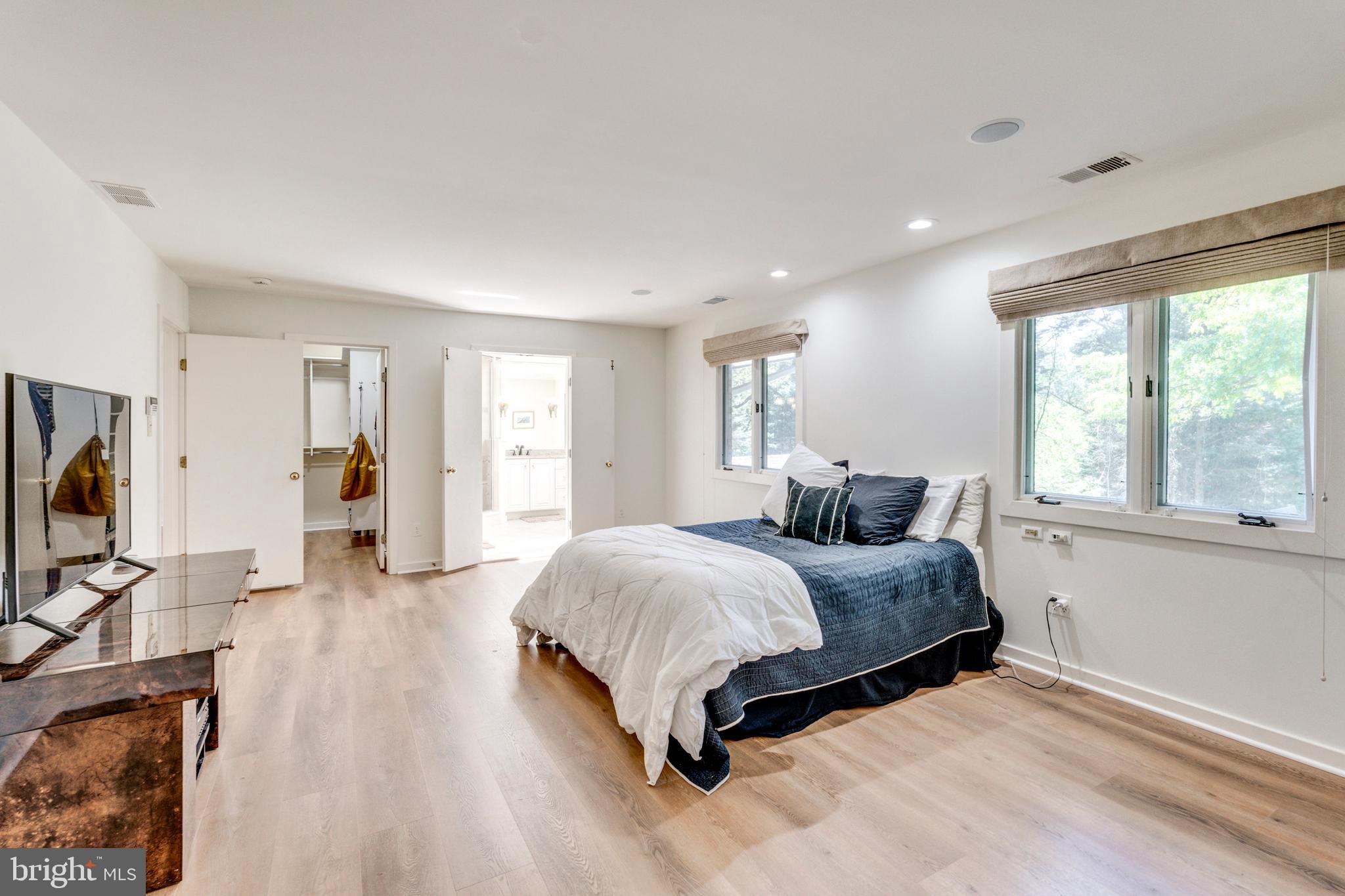 11304 Crossing Glen Ct