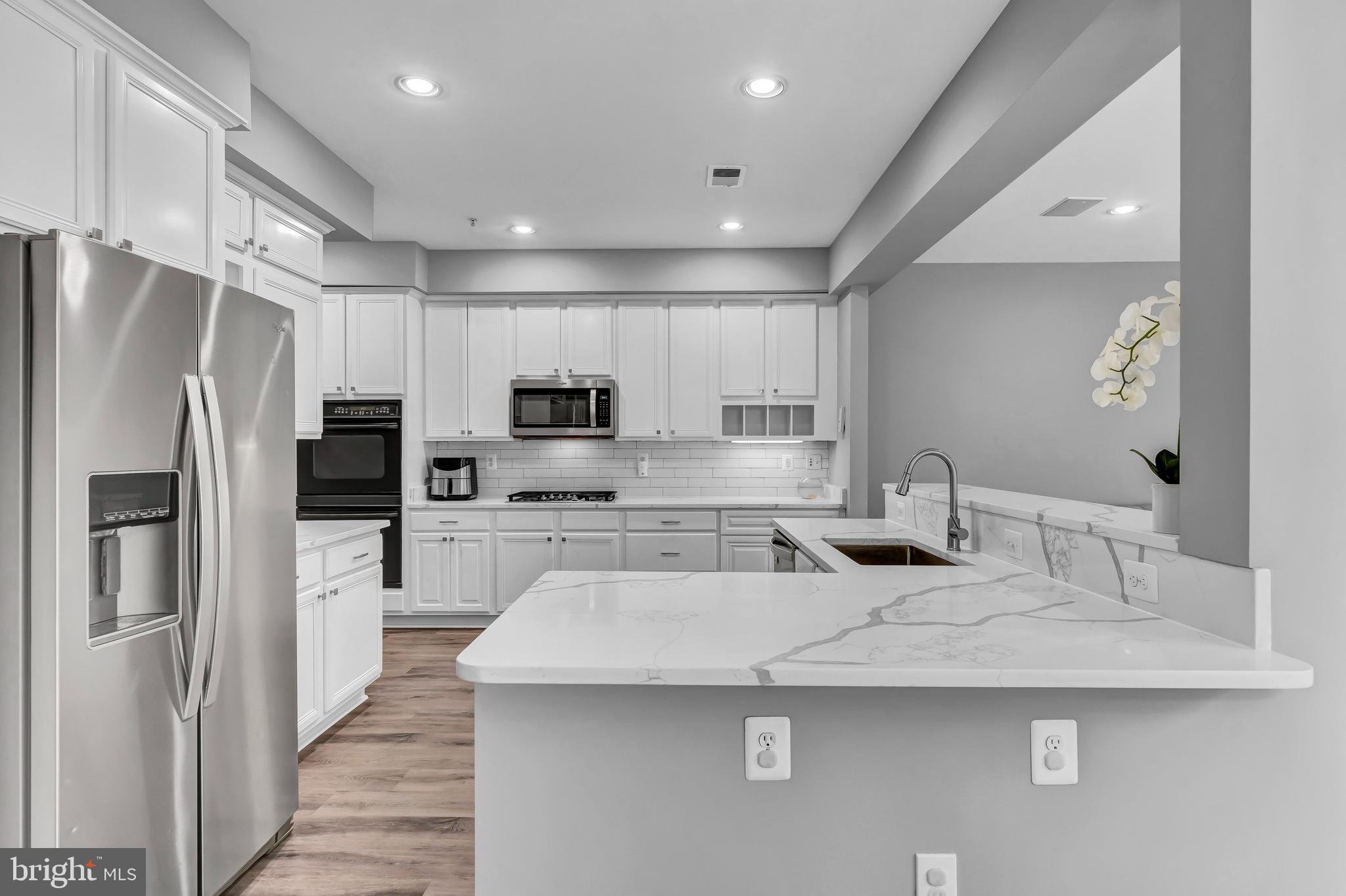 555 Longhorn Cres