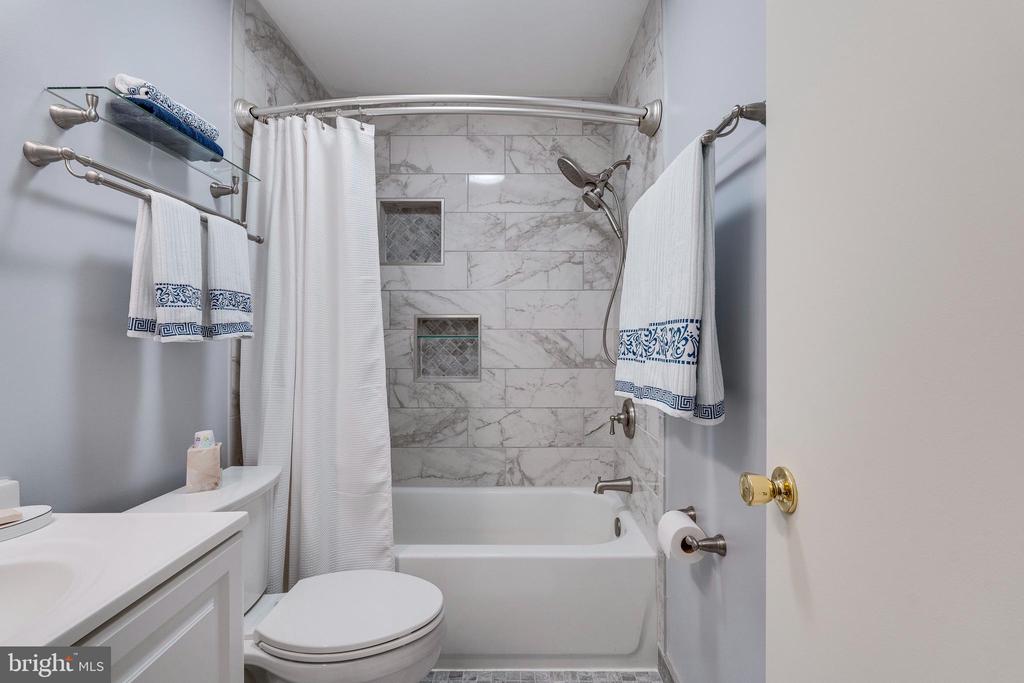 11991 Old Columbia Pike #18