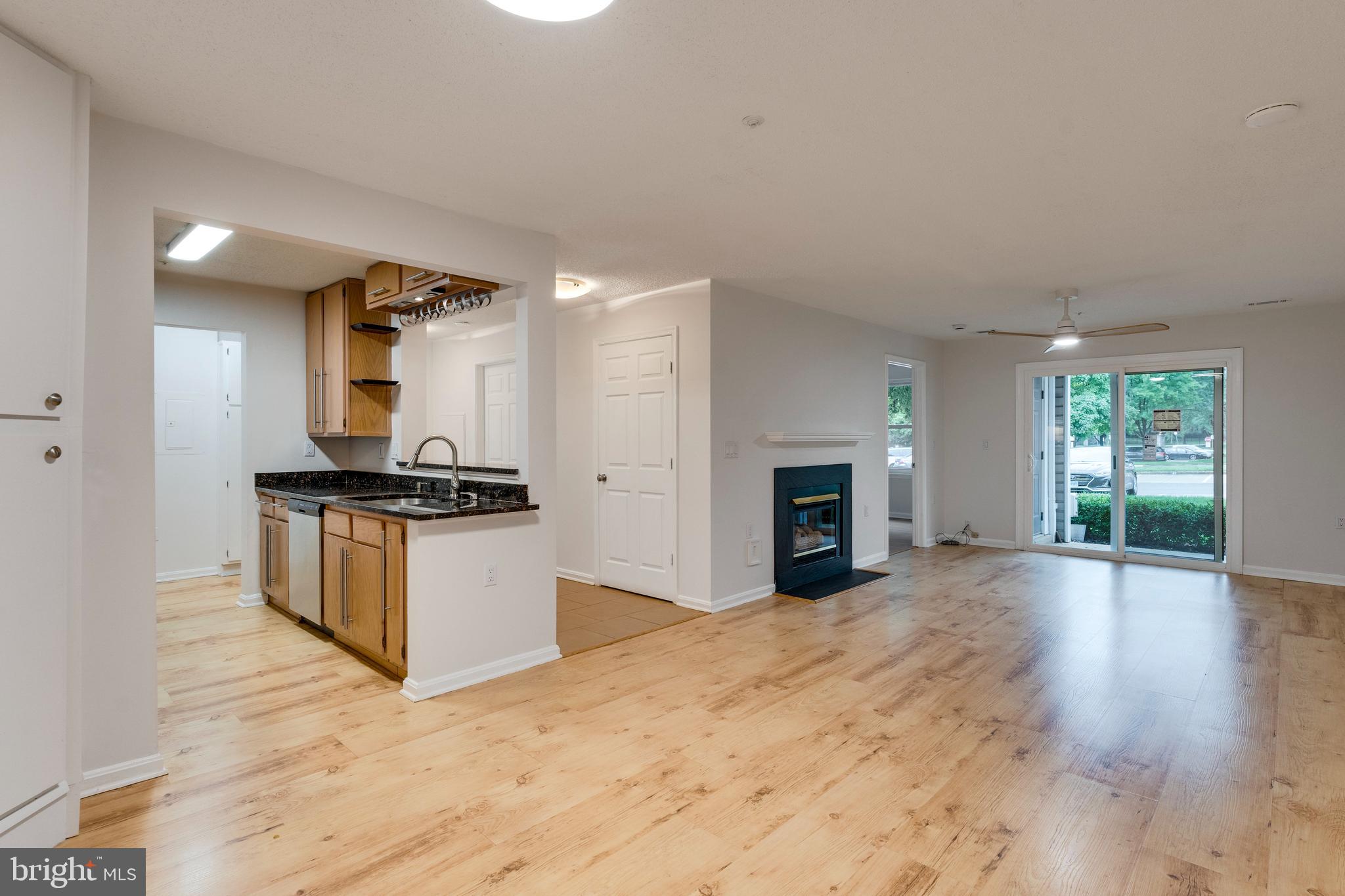 10007 Vanderbilt Cir #3