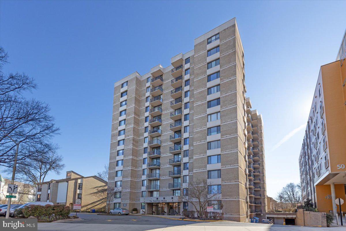 4 Monroe St #4-402