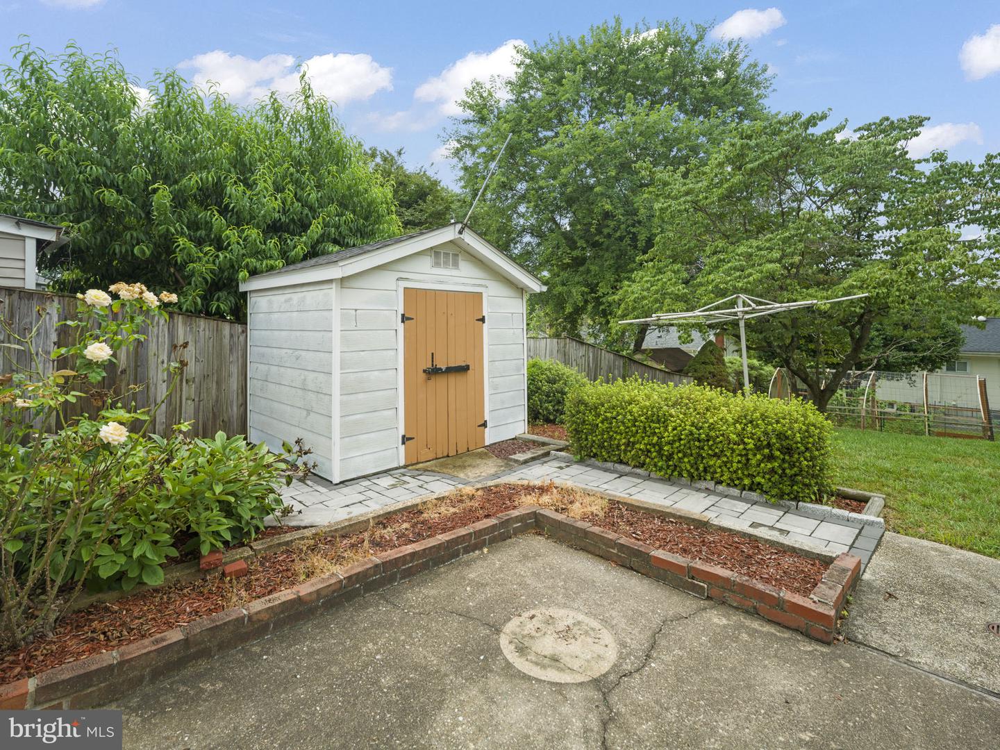 12914 Larkin Pl