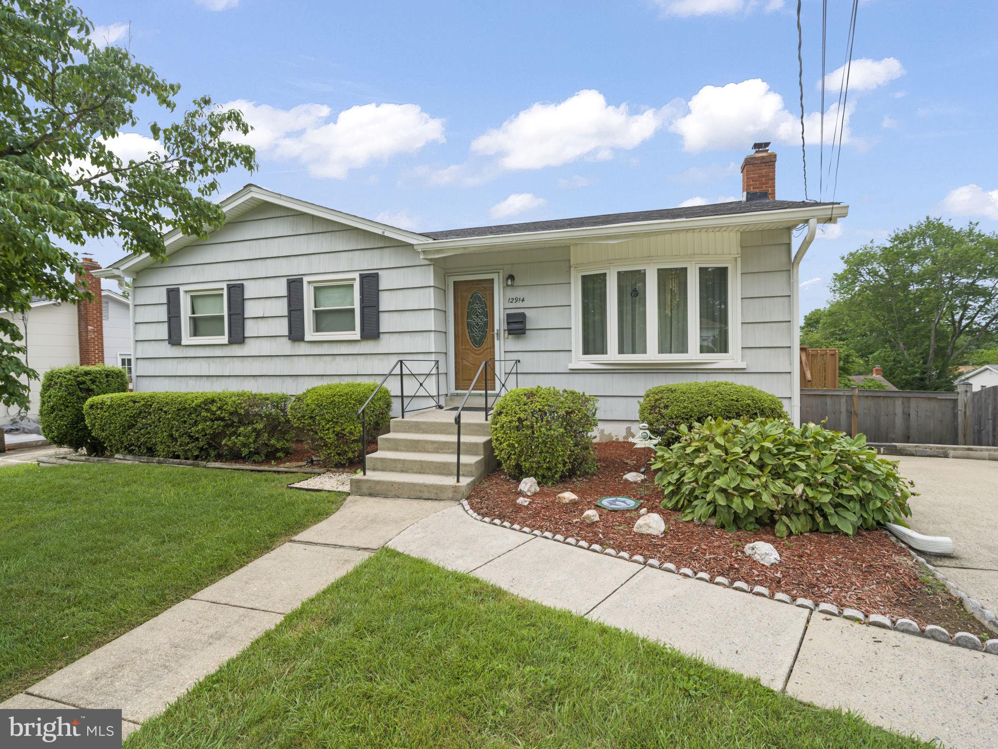 12914 Larkin Pl