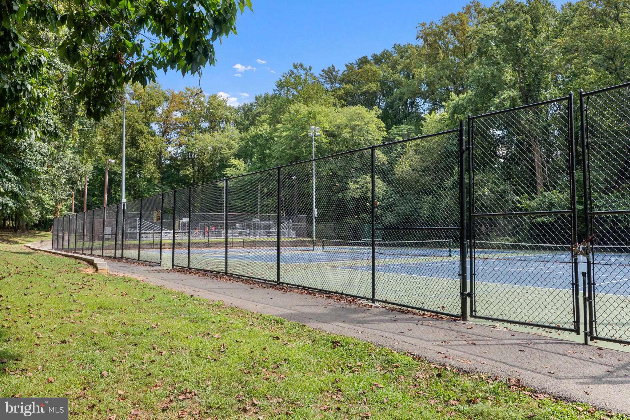 24 Courthouse Sq #24-311