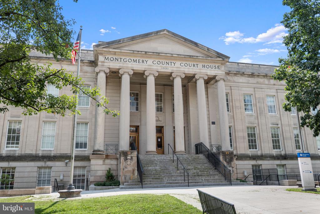 24 Courthouse Sq #24-311