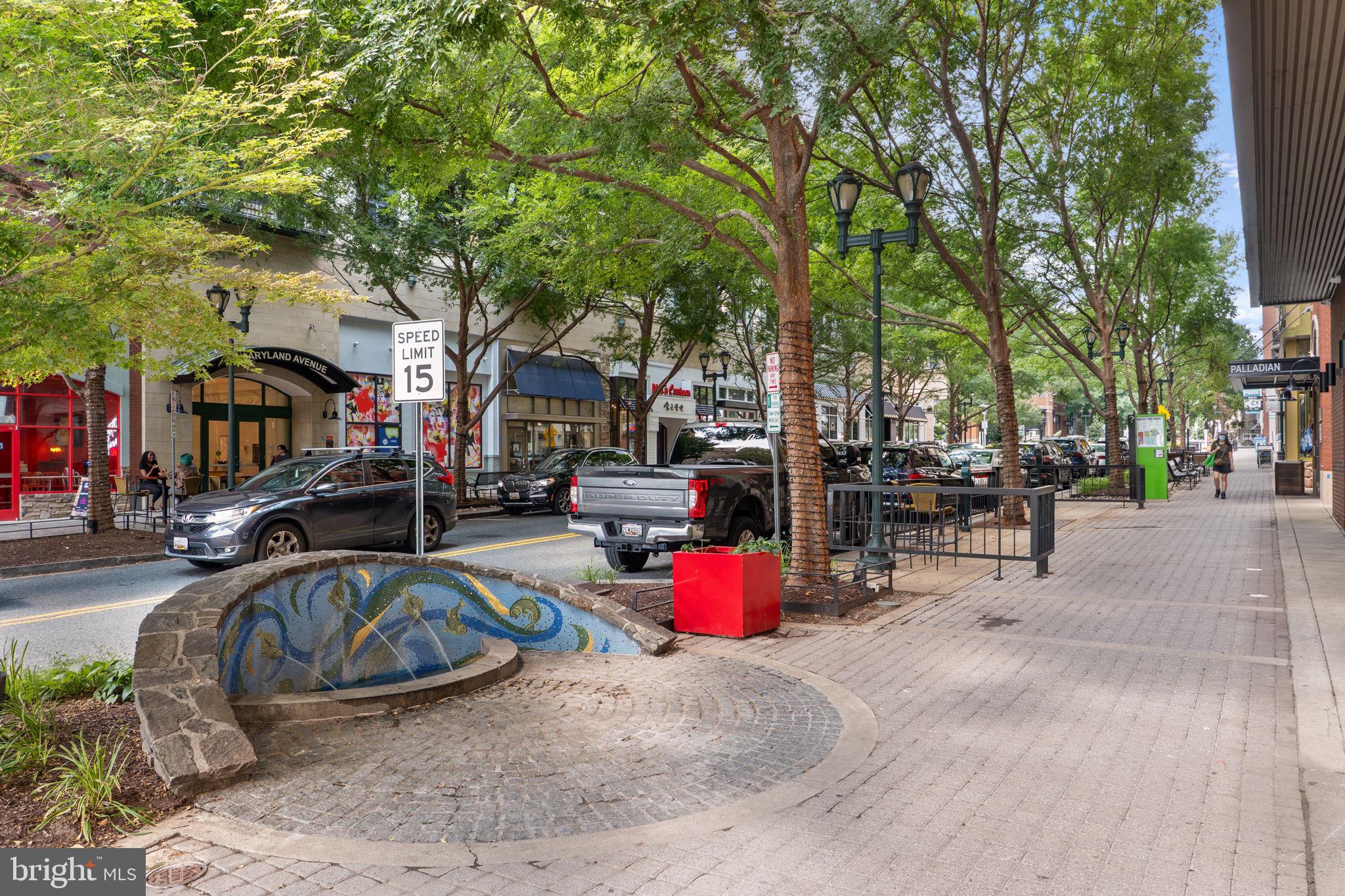 24 Courthouse Sq #24-311