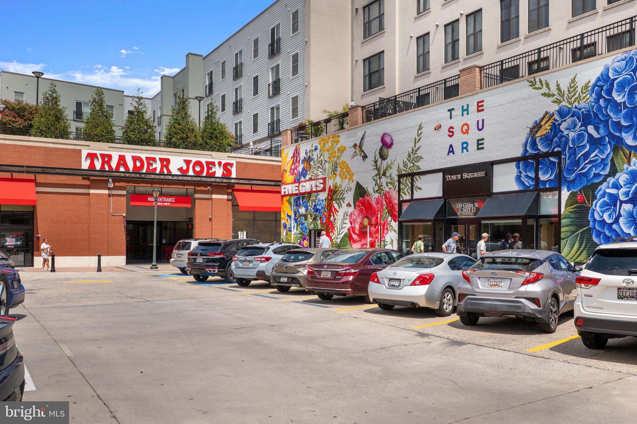 24 Courthouse Sq #24-311