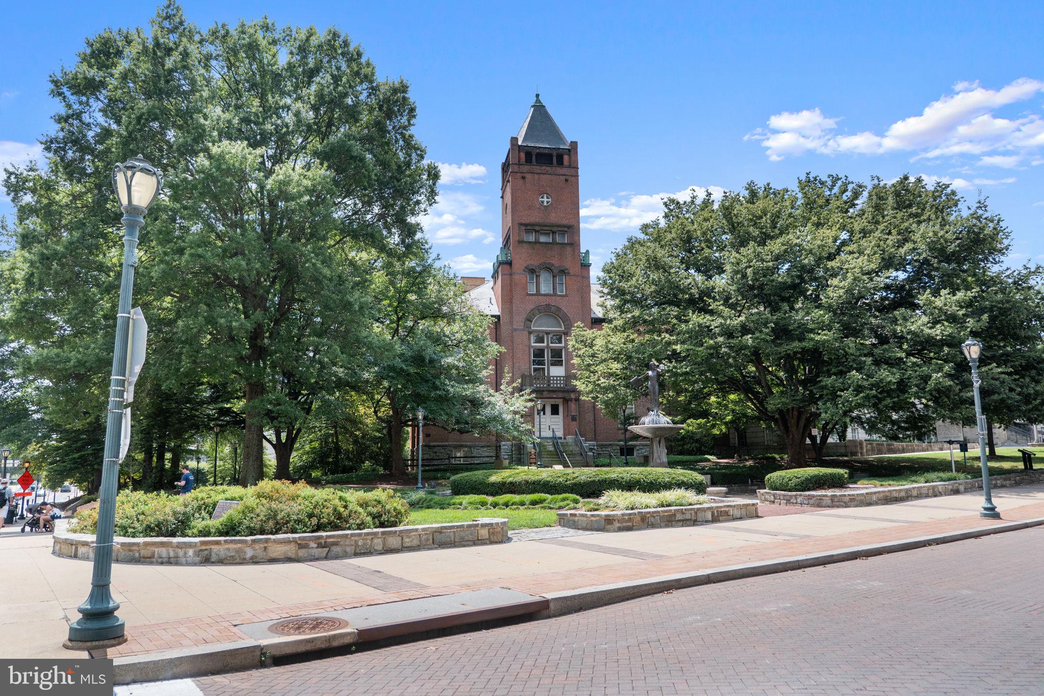 24 Courthouse Sq #24-311