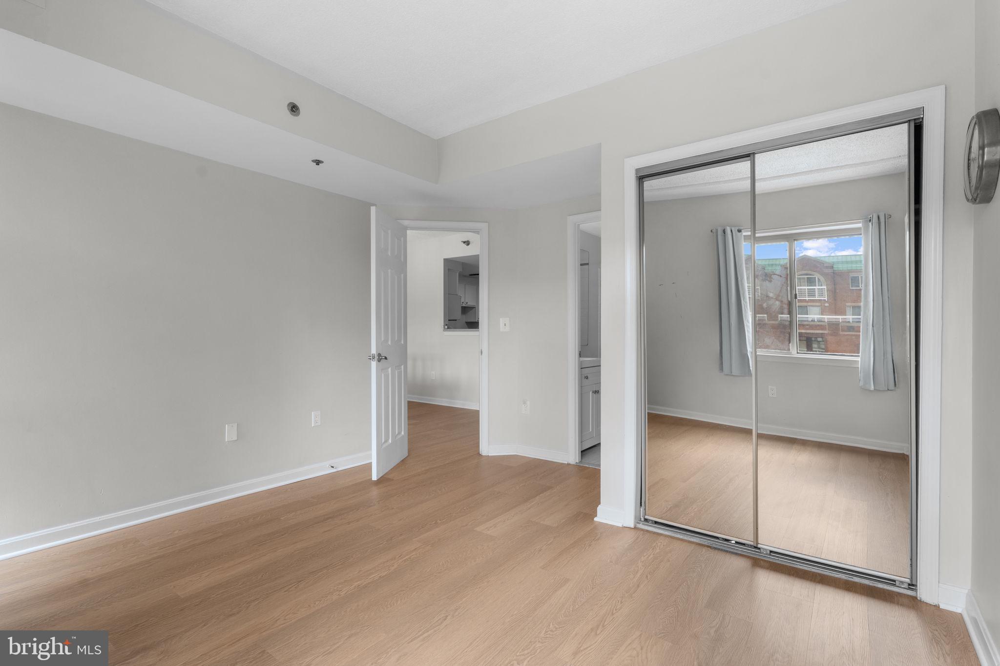 24 Courthouse Sq #24-311