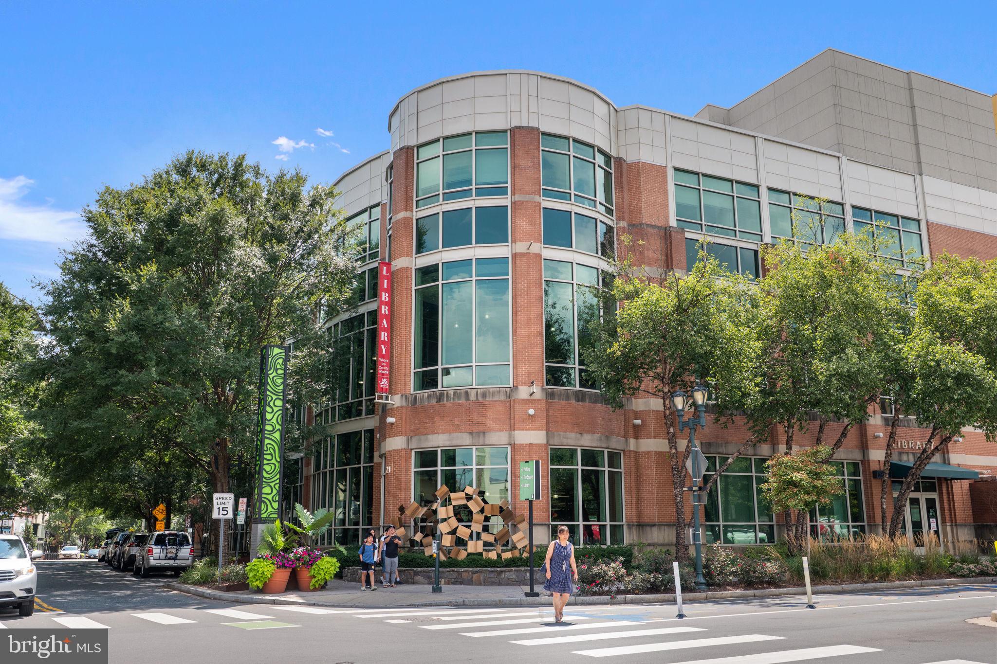 24 Courthouse Sq #24-311