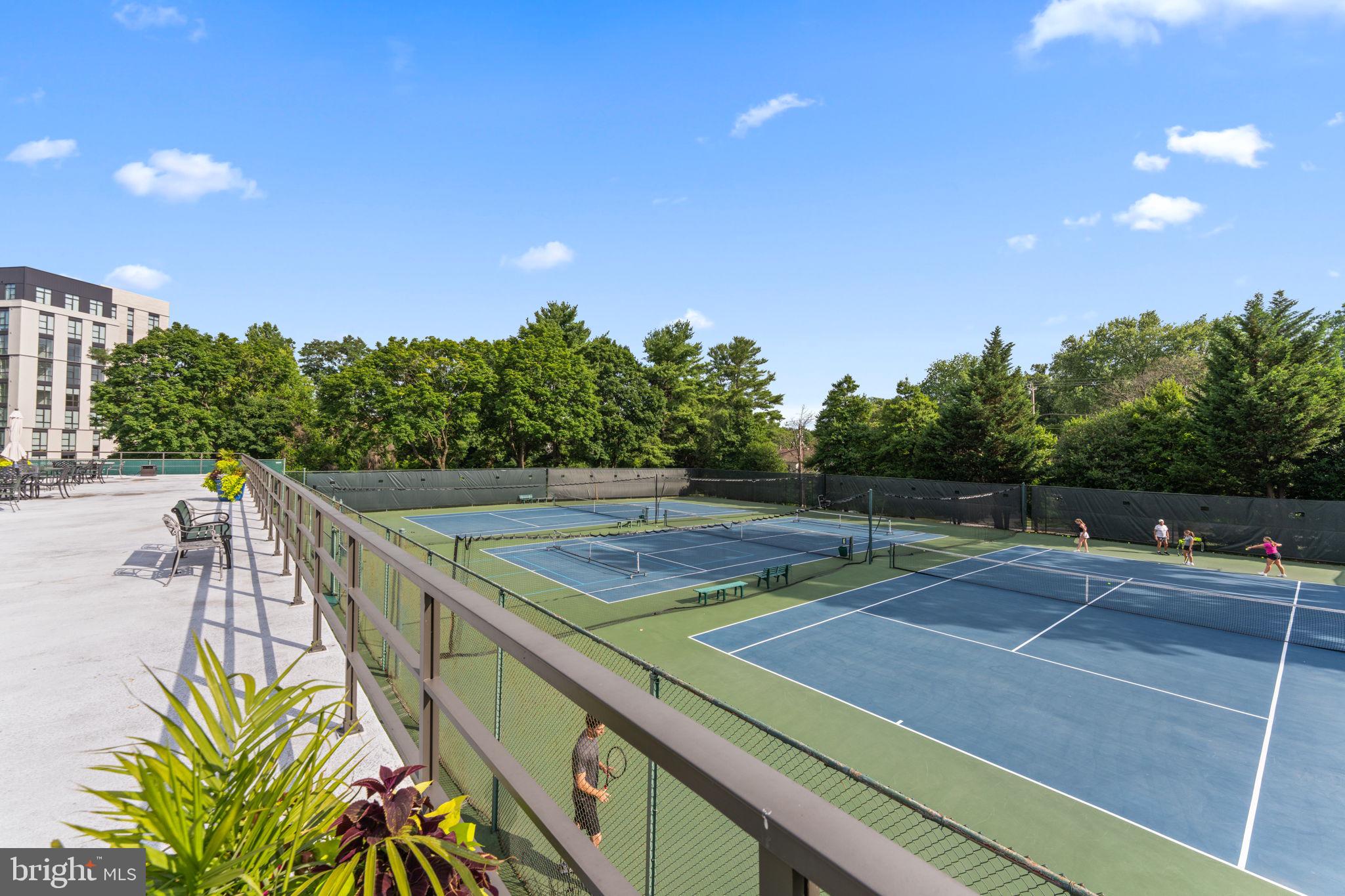 5225 POOKS HILL ROAD 1305N