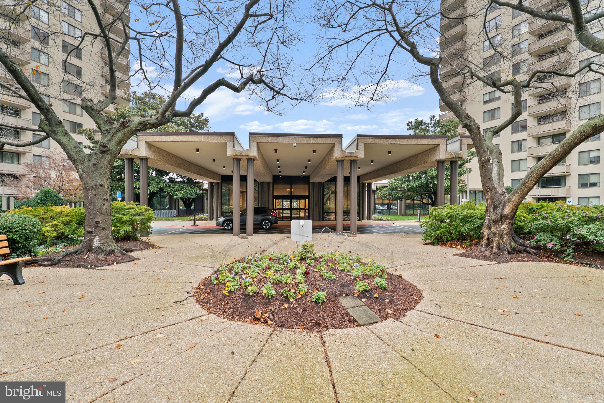 5225 POOKS HILL ROAD 1305N