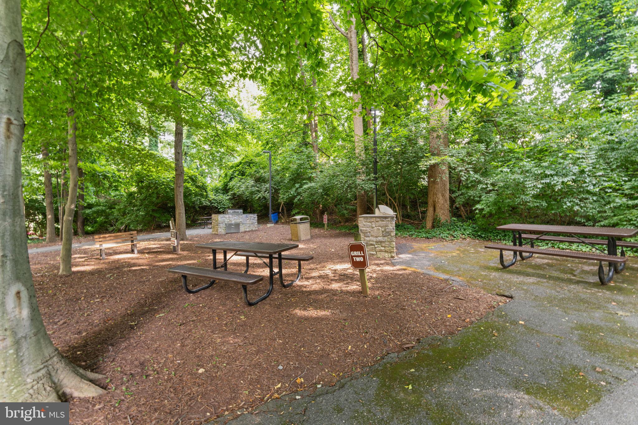 5225 POOKS HILL ROAD 1305N