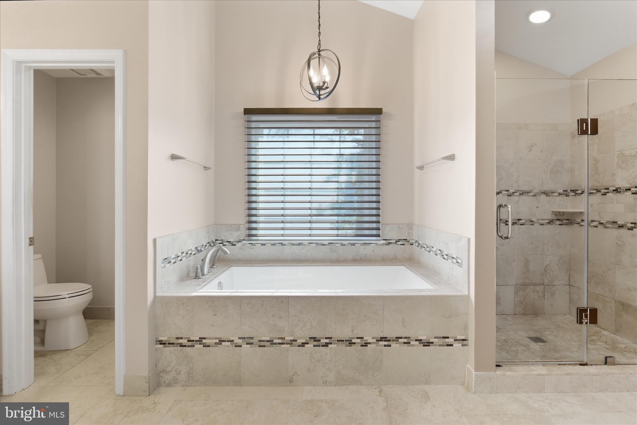 16 MAPLEWOOD PARK COURT