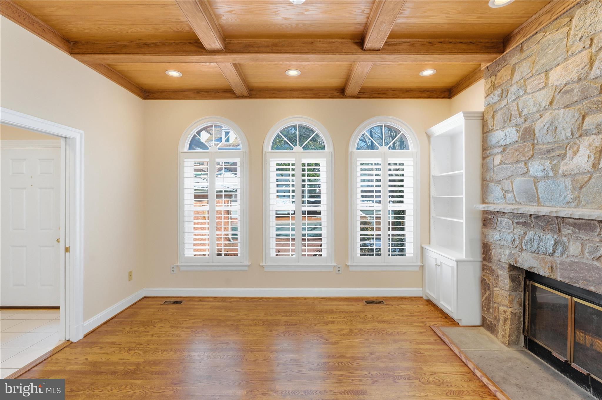 16 MAPLEWOOD PARK COURT