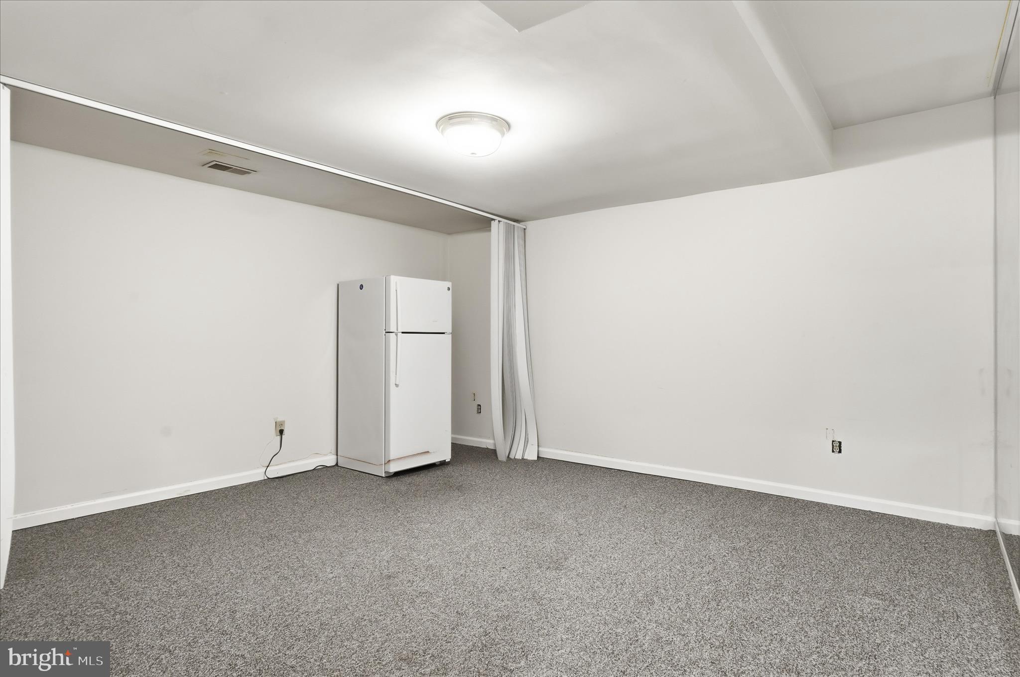 16 MAPLEWOOD PARK COURT