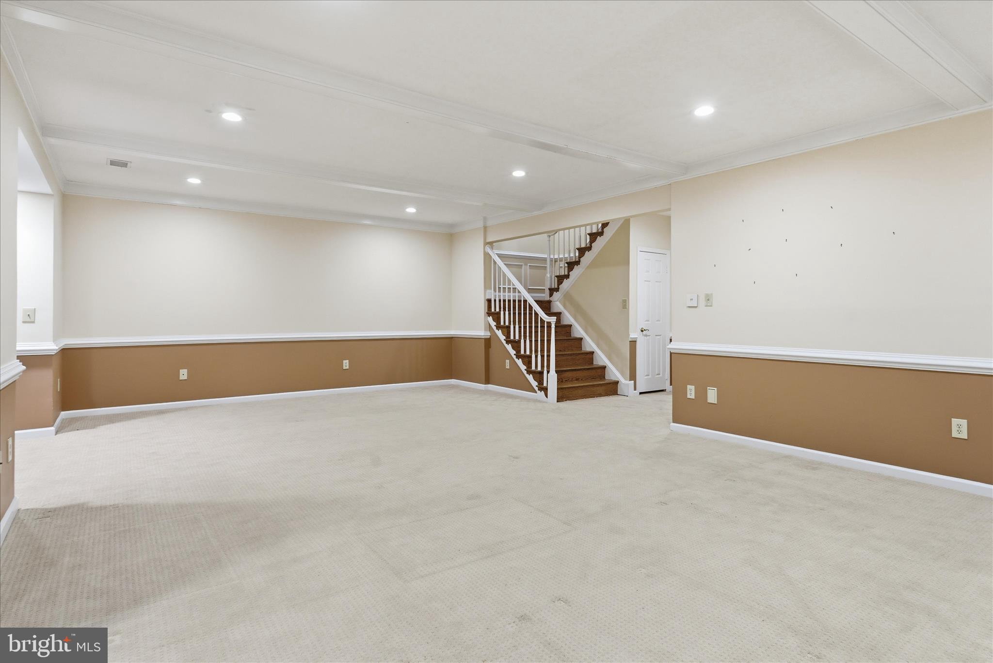 16 MAPLEWOOD PARK COURT