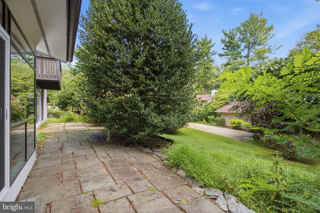 9 WATCHWATER WAY